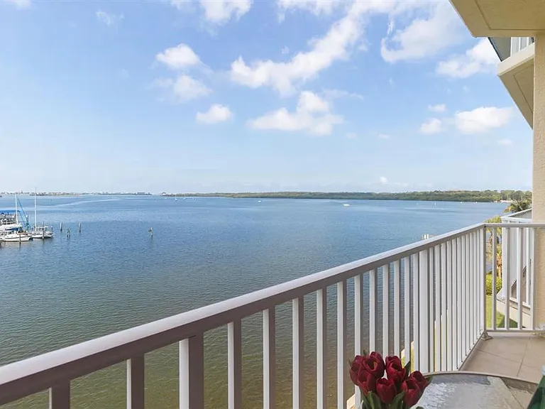 8800 Bay Pines Blvd #320 — Photo 6