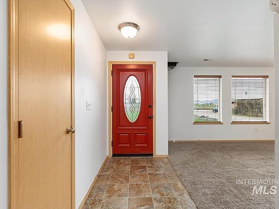 3rd image of 1051 Haas Rd