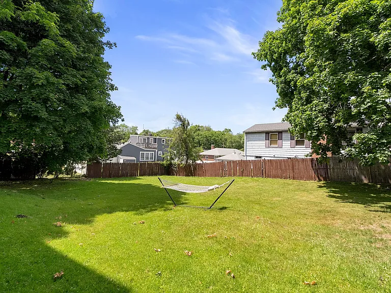 589 Willard St #2 — Photo 32