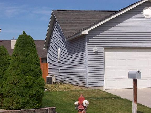 2nd image of 241 Cedar Park Cir