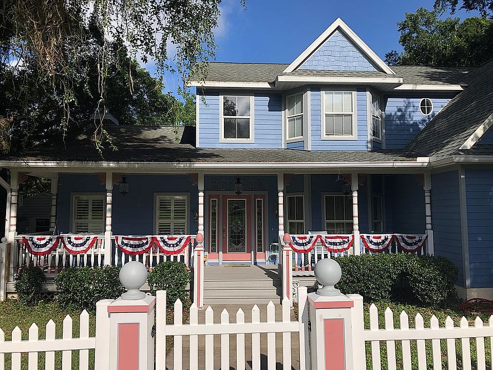 1st image of 108 Rose Ave