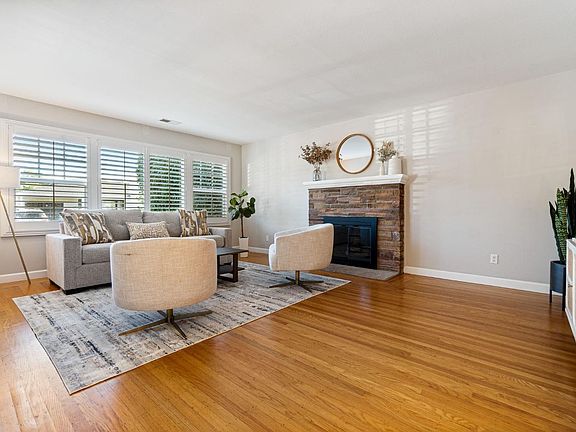 4th image of 1108 Mirabella Avenue