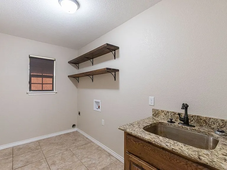 1234 Briar Cliff Path — Photo 33