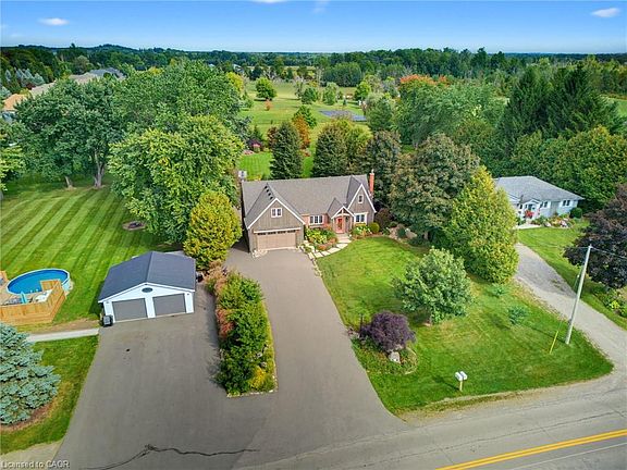 2nd image of 1084 Westover Rd