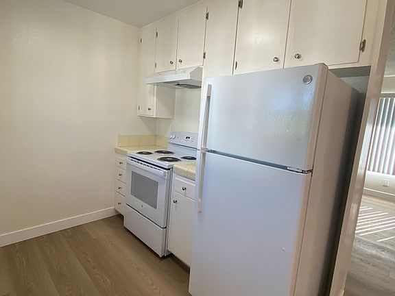 3rd image of 3984 Utah St Unit 10