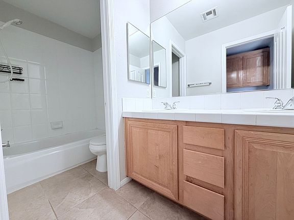 5th image of 9347 Chateau Street Jean Dr