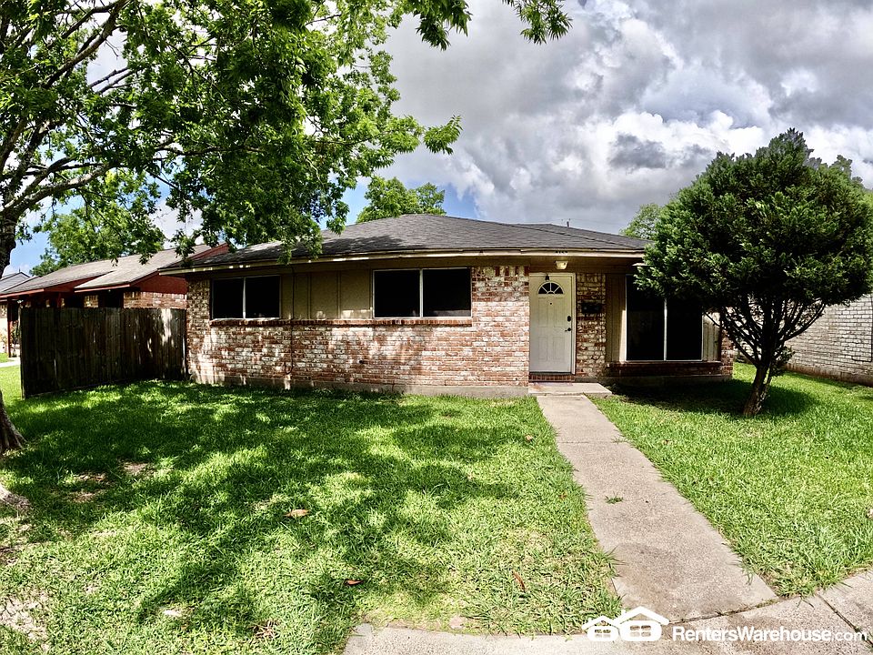 1st image of 2123 N San Antonio St