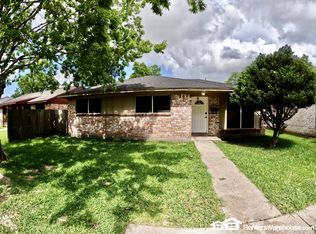 2123 N San Antonio St, Pearland, TX 77581
