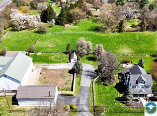 4006 Hecktown Rd, Bethlehem, PA 18020