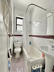 Rented by Ting's Brokerage