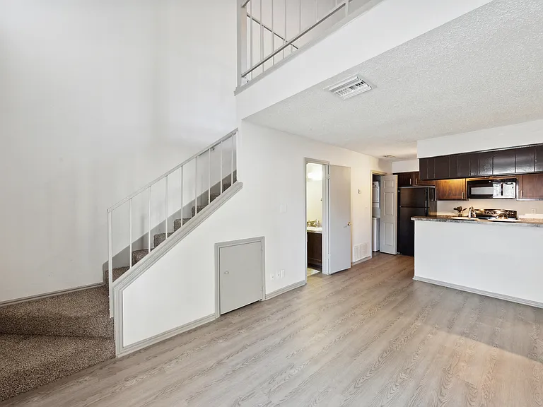 Maxwell Townhomes — Photo 49