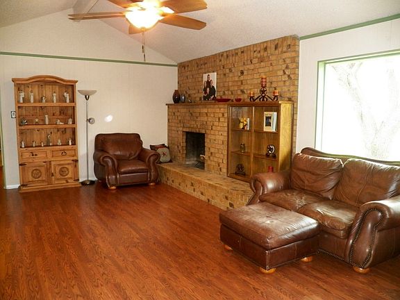 2nd image of 652 Highland Park Dr