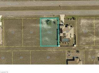 2528 Diplomat Pkwy W, Cape Coral, FL 33993