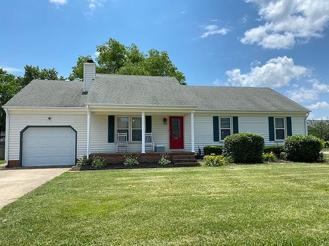 1st image of 901 Grandy Dr
