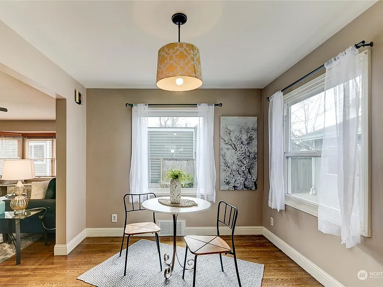 2113 Adams St SE #A — Photo 8