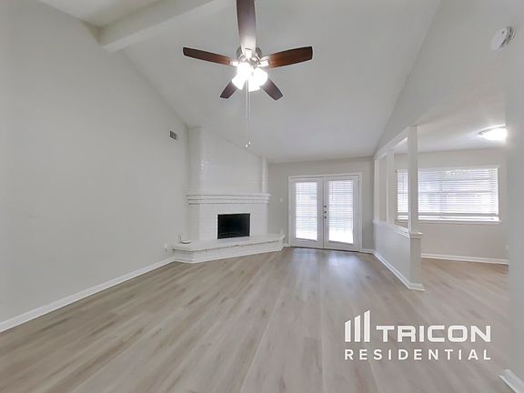 3rd image of 18927 Jodywood Dr