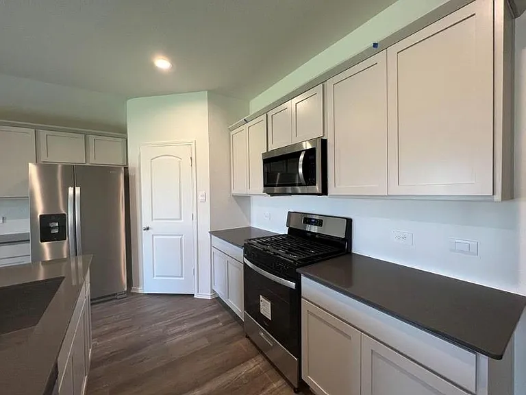 5037 Almond Terrace Dr — Photo 8