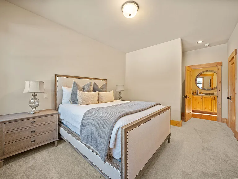9353 Heartwood Dr — Photo 24