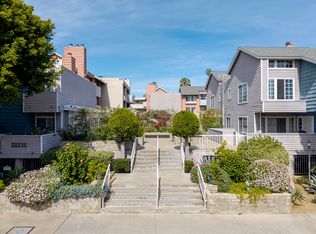20235 Keswick St Unit 212, Winnetka, CA