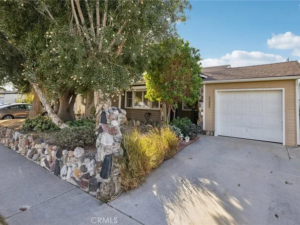 7331 Capps Ave, Reseda, CA 91335