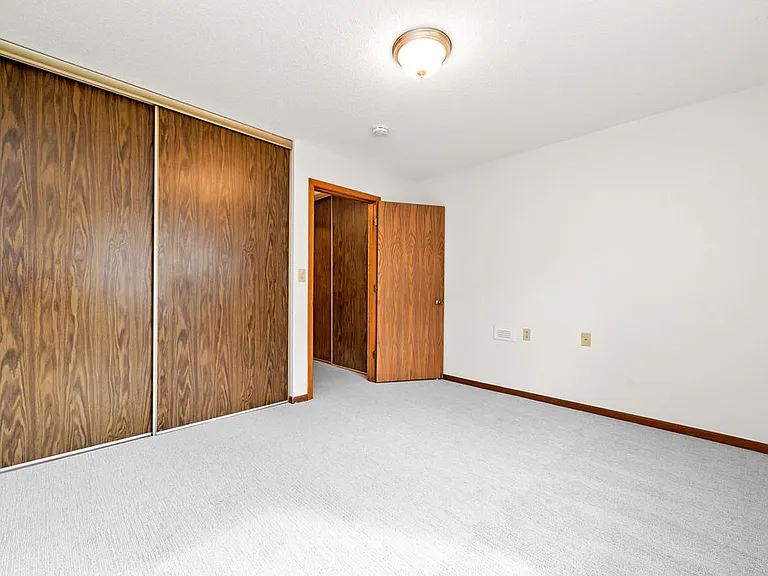 Westview Apartments — Photo 15