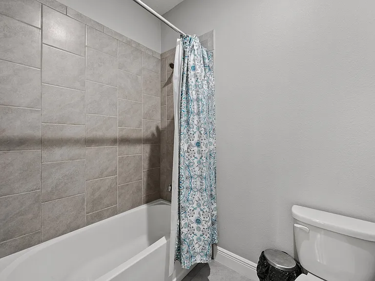 7484 Ripetta St — Photo 37