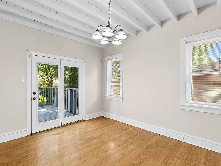6927 Raymond Ave — Photo 14