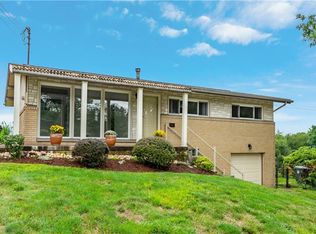 3247 Mayflower Dr, Pittsburgh, PA 15227