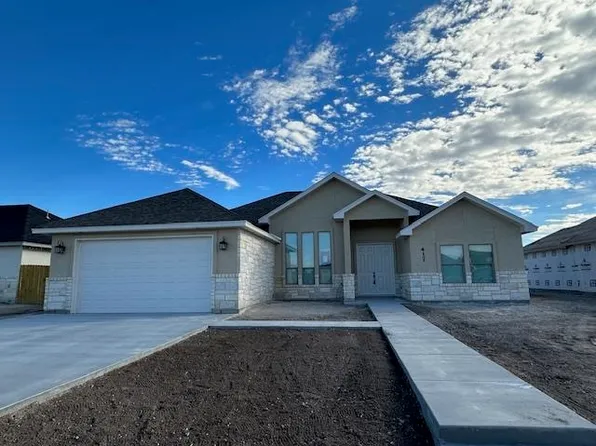 417 Pitaya Ln, Del Rio, TX 78840