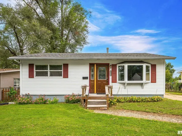 1423 Illinois St, Pekin, IL 61554