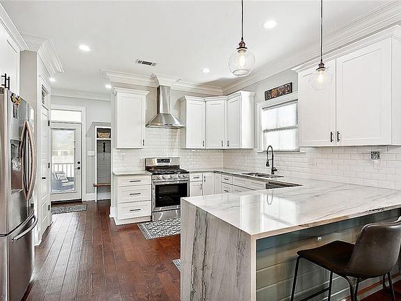 4th image of 3009 Palmetto St