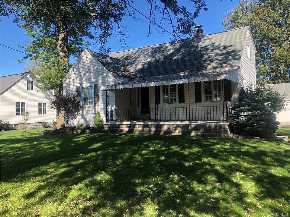 1st image of 38 Woodbine Ave