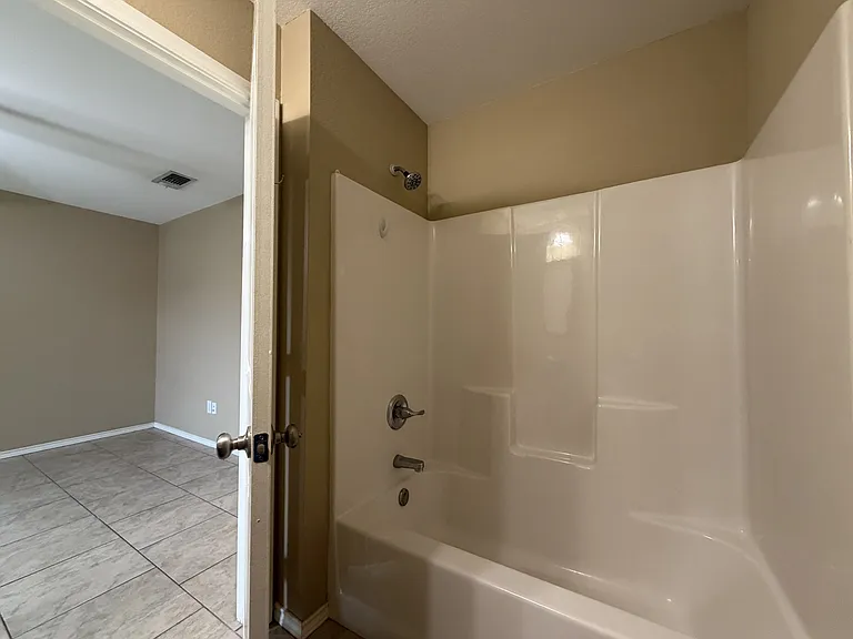 1221 Kirby St #6 — Photo 20