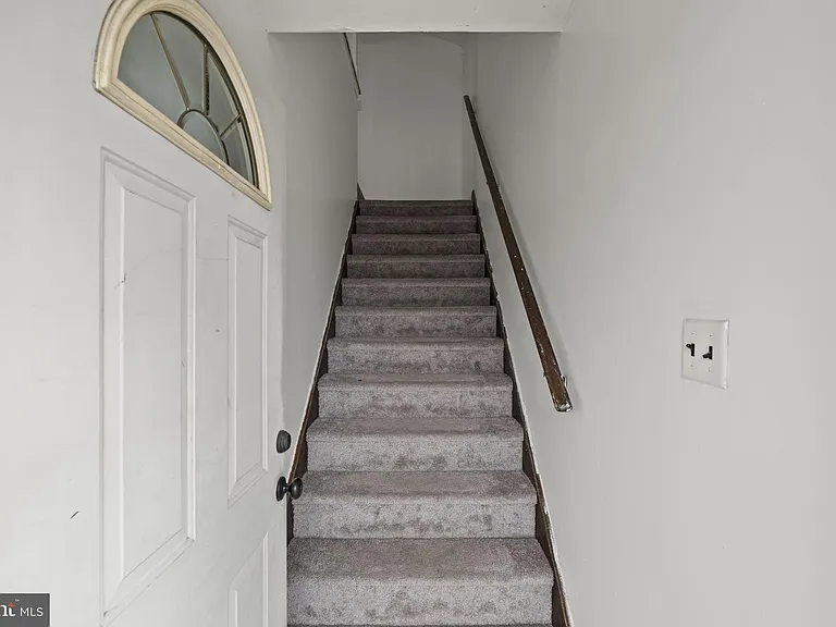 8 Fanelli Ln #A — Photo 4