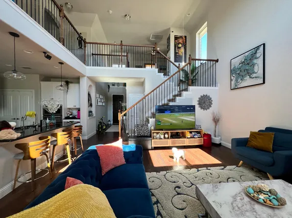 901 Mist Flower Dr, Little Elm, TX 75068