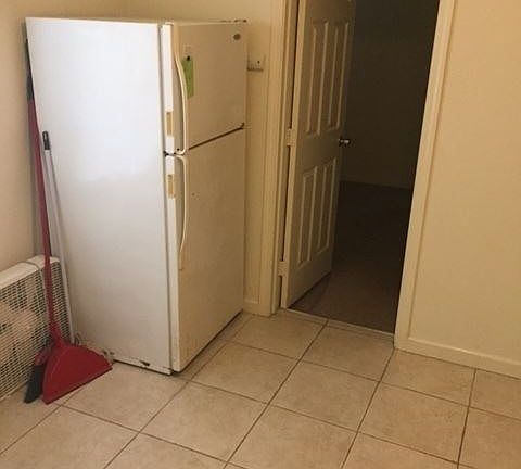 2nd image of 101 Alabama St APT B