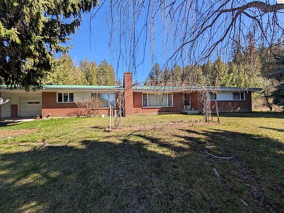 2nd image of 3176 Porthill Loop