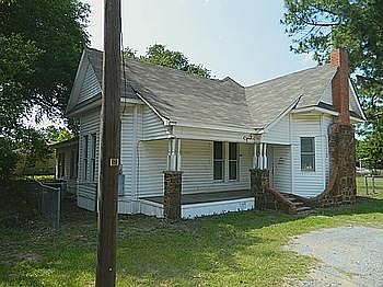 5th image of 410 N Main St