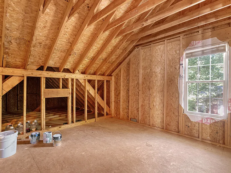 305 Dearing Dr — Photo 32
