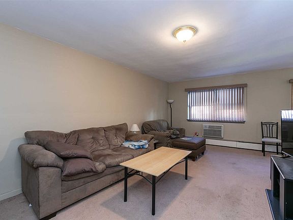 3rd image of 1 Wooleys Ln APT 3O
