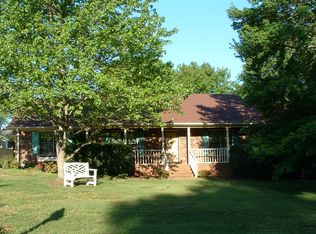 112 Trenton Ln, Greer, SC 29650