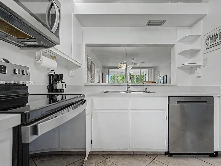 9520 Seagrape Dr #205 — Photo 17