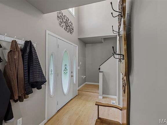 3rd image of 766 Eagles View Ln
