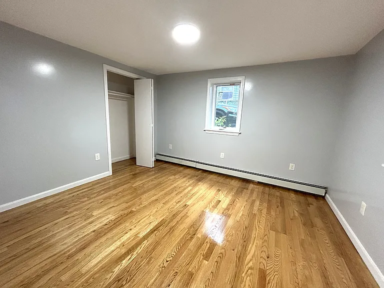 40 Plymouth St #3 — Photo 9