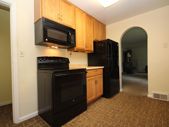5th image of 2334 Frederick Ave