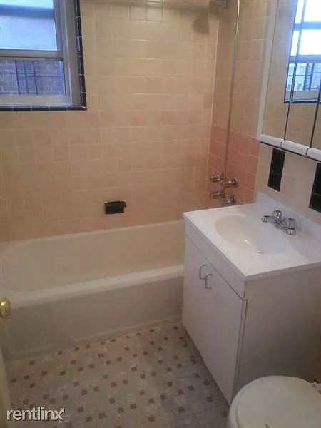 252 74th St (5E) E