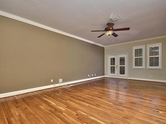 5th image of 904 Lumsden Reserve Dr