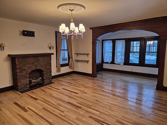 5th image of 392 Porter Ave #1A