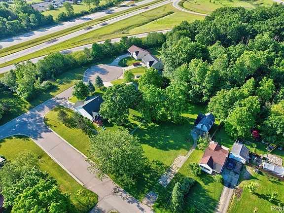 2nd image of 1226 Harding Dr