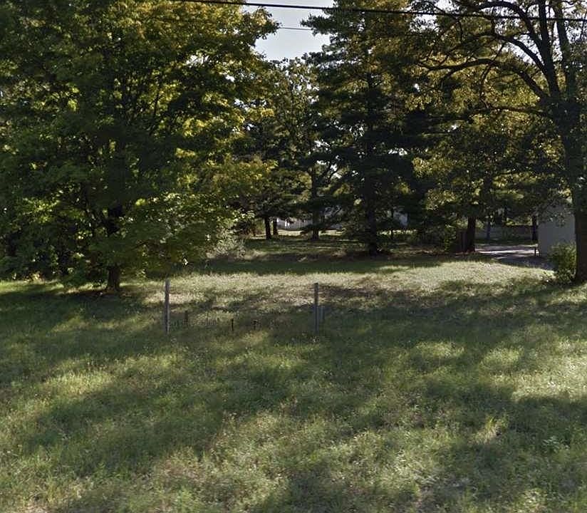 1st image of 1729 Linden Ave